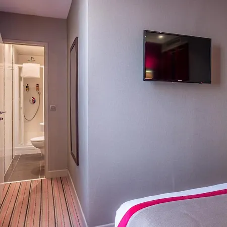Courcelles Etoile 3*