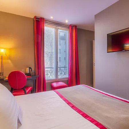 Courcelles Etoile 3*
