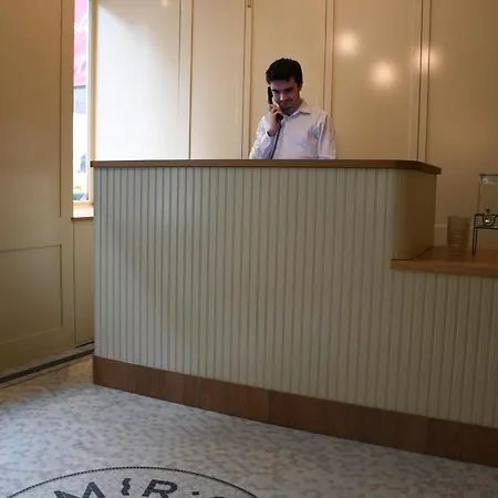 Casimir Παρίσι