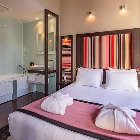 Casimir 4* Παρίσι