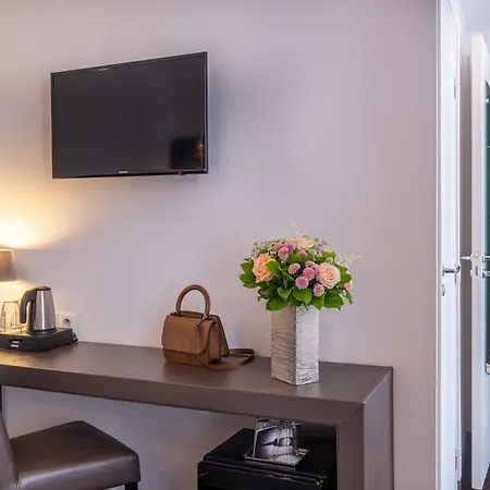 Casimir Παρίσι