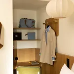 Courcelles Etoile Hotel