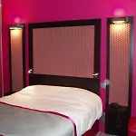 Courcelles Etoile 4*