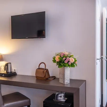 Courcelles Etoile Hotel Paris