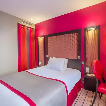 Hotel Courcelles Etoile 3*