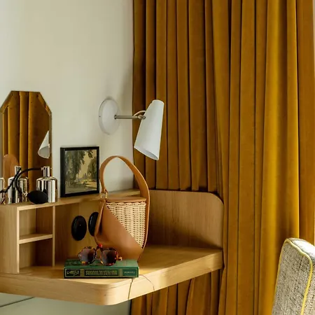 Casimir Hotel